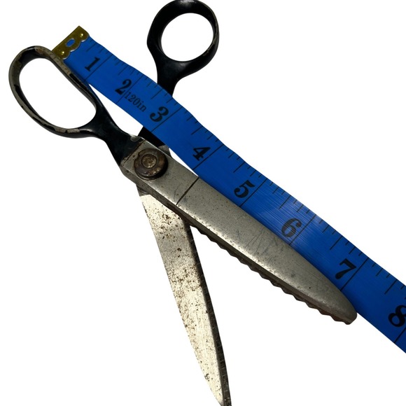 Vtg WISS Pinking Shears Zig Zag Sewing Scissors 8" Newark NJ USA Dressmaker Tool - Picture 5 of 7